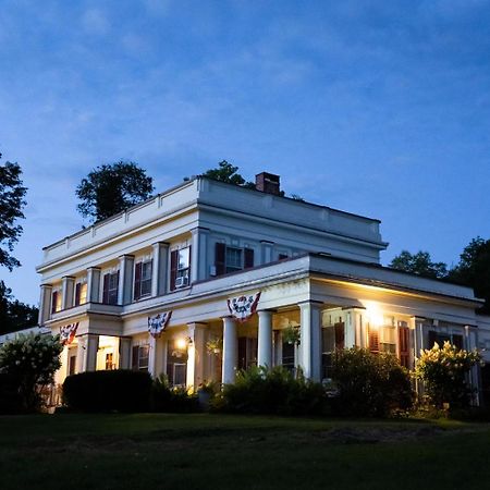 Arlington Inn & Spa 외부 사진