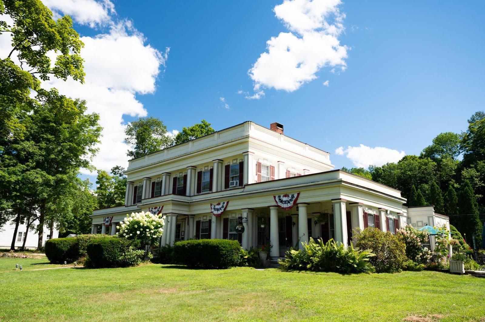 Arlington Inn & Spa 외부 사진